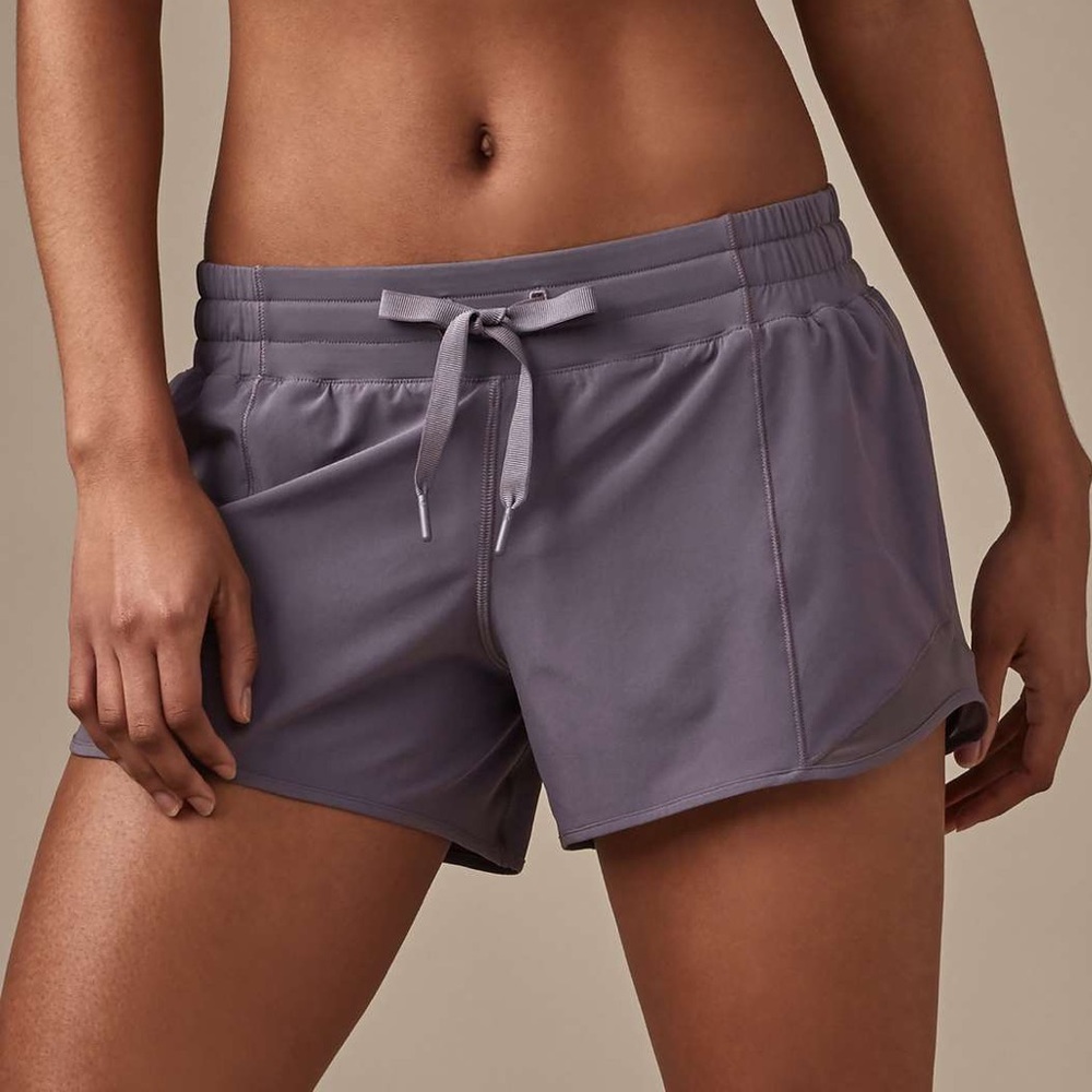 Lululemon | hotty hot 4” size 4